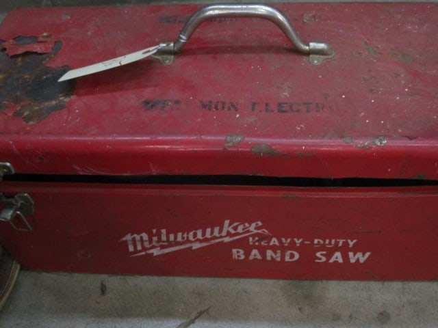 Milwaukee Band Saw: Variable speed, 7724 in metal carry box 