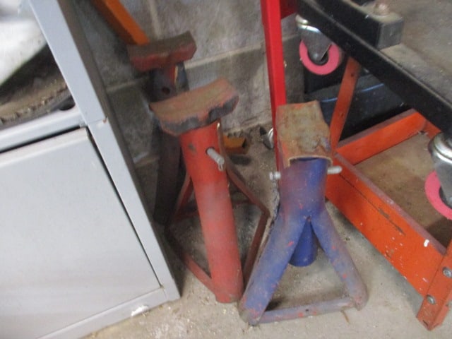 Floor Jacks ,Creeper ,Bench , etc - 2