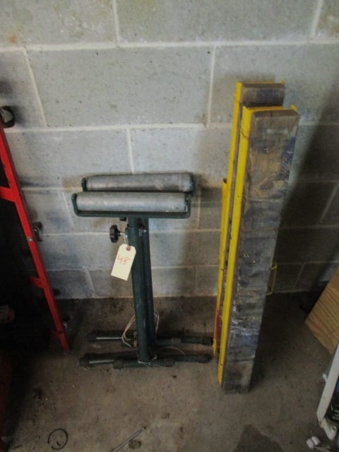 Lot of 2 Adjustable Roller Stands & 2 Metal Saw Horses: .