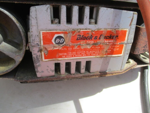 B+D 24" x 3" Belt Sander - 2