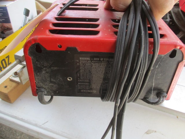 6 Amp Battery Charger - 2