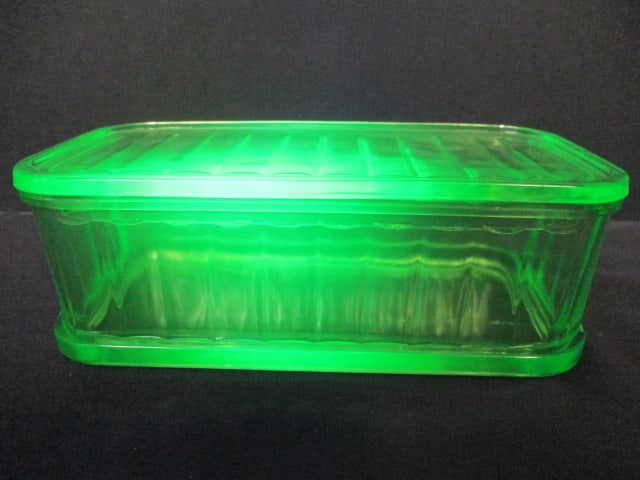 Uranium Glass Refrigerator Dish (1 of 7)