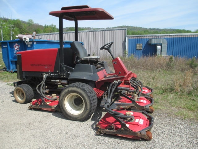 Toro GroundsMaster 4500D 4 Wheel Drive Diesel Sidewinder Mower (1 of 20)