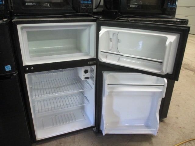 MicroFridge Safe Plug Microwave Refrigerator Combination - 6