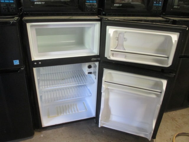 MicroFridge Safe Plug Microwave Refrigerator Combination - 6