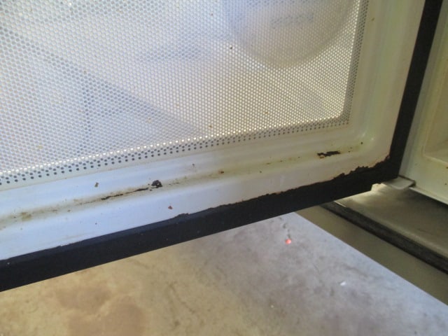 White GE Sensor Microwave Oven - 5