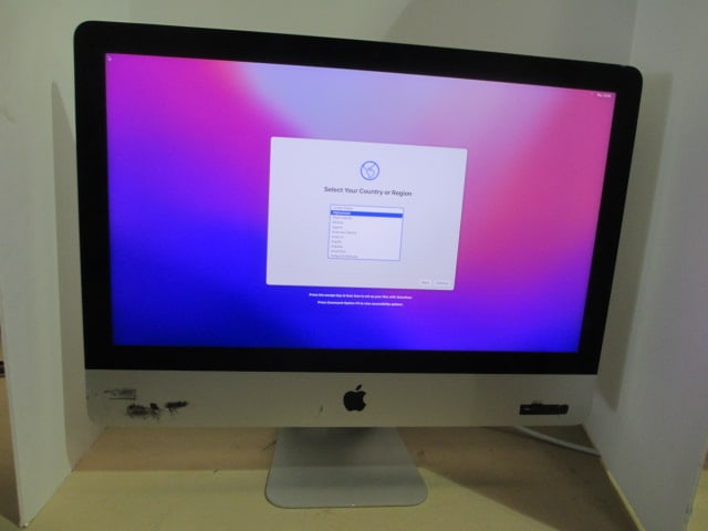 Apple A1418 iMac All-In-One Desktop: Per IT Dept. Does not have operating system, Does Not Have Power Cord-Powers on Using Test Cord, Serial #D25S41LPGG7F, EMC 2833, Screen has chip in upper right corner 