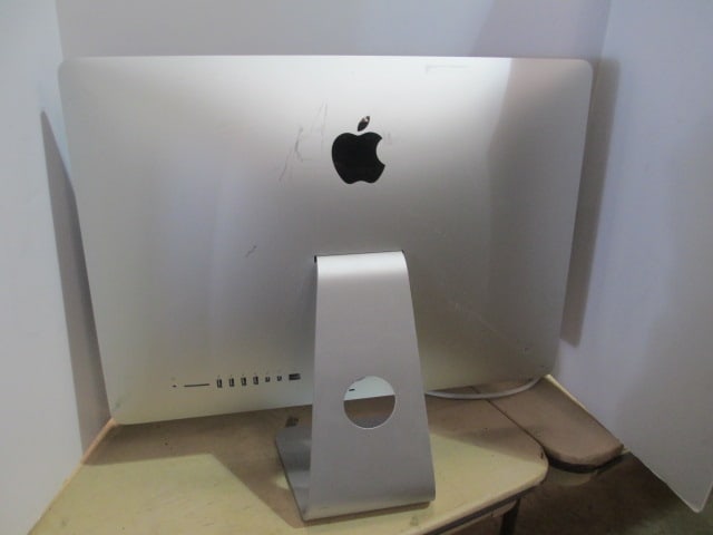 Apple A1418 iMac All-In-One Desktop - 4