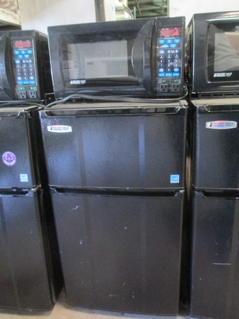 MicroFridge Safe Plug Microwave Refrigerator Combination (1 of 15)