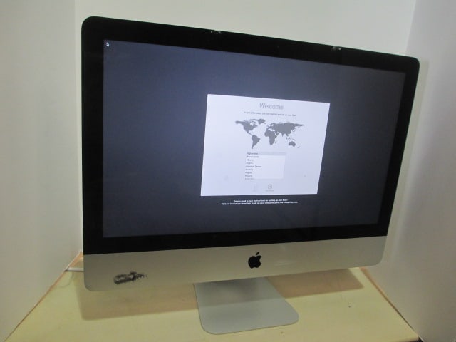 Apple A1418 iMac All-In-One Desktop: Per IT Dept. Does not have operating system, Does Not Have Power Cord-Powers on Using Test Cord, Serial #D25LL0P4F8J7, EMC 2638, Screen has chips on top edge 