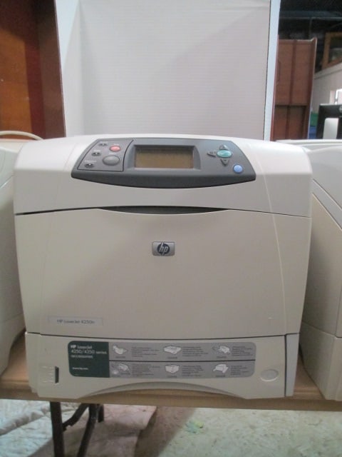 HP LaserJet 4250n Printer: powers on, see pictures and preview for prints left on toner cartridge, Local Pickup Only 