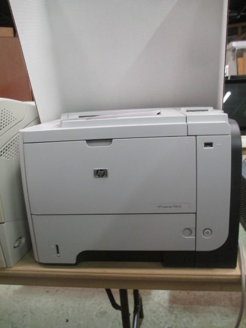 HP LaserJet P3015 Printer: powers on, low on toner-see pictures and preview for prints left on toner cartridge, Local Pickup Only 