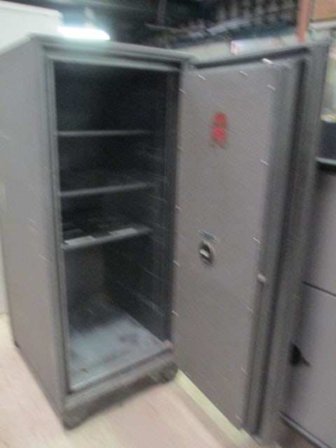 Vintage The Mosler Safe Co. No. 183173 Combination Safe - 10