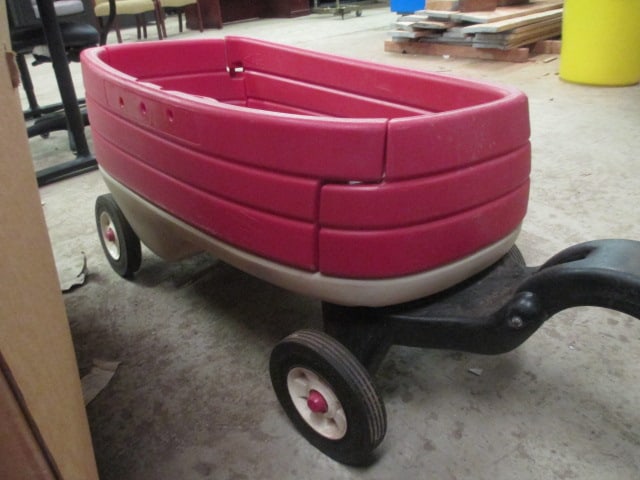 Heavy Duty Plastic Radio Flyer Wagon - 4