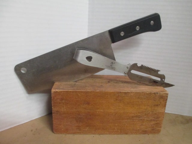 Cleverest Son's Wife Clever and Super Knife in Wood Block (1 of 5)