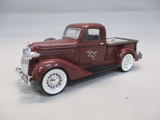 Limited Edition1936 Dodge Federal Duck Stamp Diecast Truck (1 of 10)