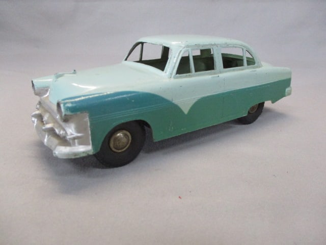 1950's Ford Crestline Sedan Cast Metal Friction Promo: .
