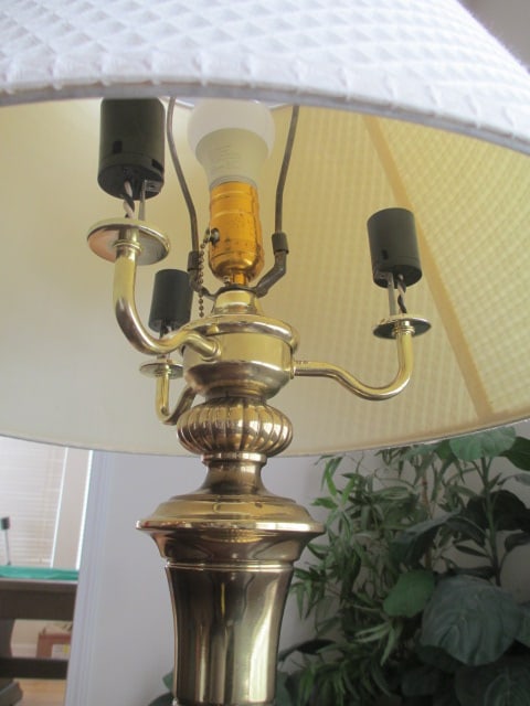 Colonial Revival Style 3-Arm Cluster Table Lamp - 3