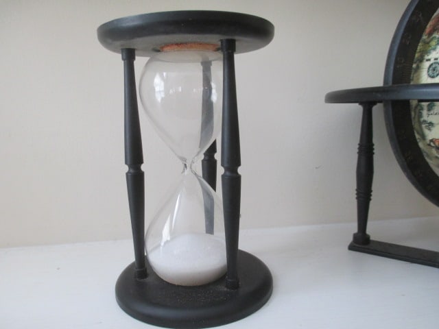 Decorative Table Top Old World Style Hour Glass and Stand Globe - 7