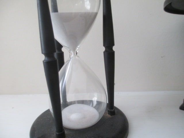 Decorative Table Top Old World Style Hour Glass and Stand Globe - 8