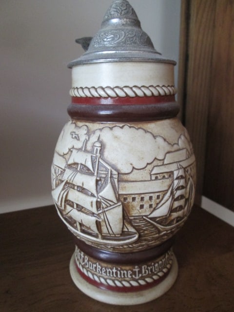 1977 Handcrafted in Brazil for Avon Stoneware Stein with Pewter Lid - 2