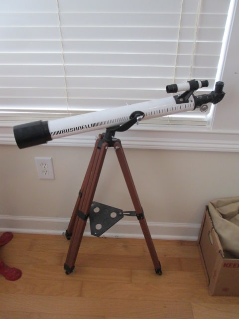 Bushnell Sky Chief I Model 78-5503 Telescope with Wood Tri-Pod: D=60mm, F=700mm, Local Pickup
