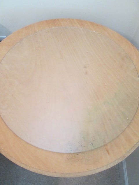 Maple Turned Leg Round Side Table - 2