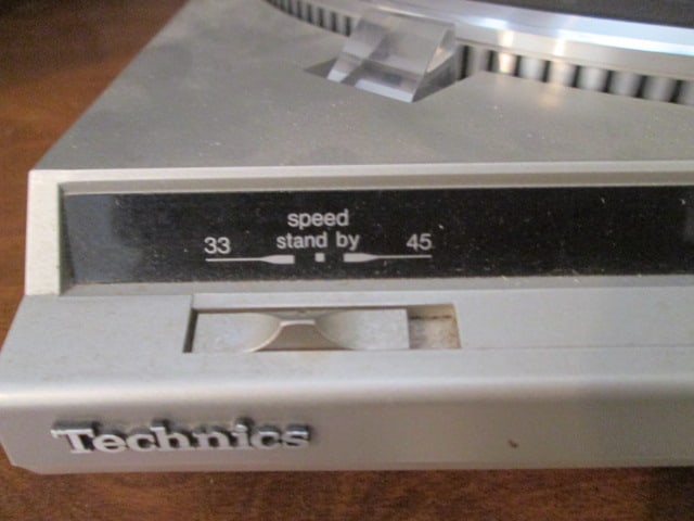 Technics SL-QD3 Quartz Direct Drive Automatic Turntable System - 4
