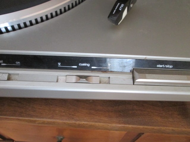 Technics SL-QD3 Quartz Direct Drive Automatic Turntable System - 6