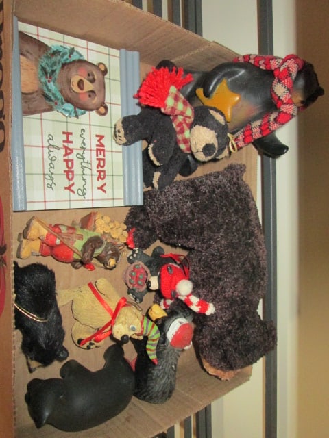 Christmas Bear Ornaments, Figures and Plaque: .