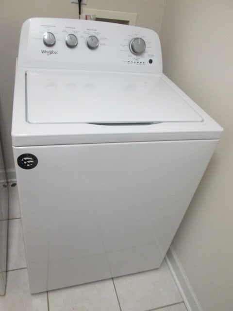 Whirlpool Top Load Washer (1 of 6)
