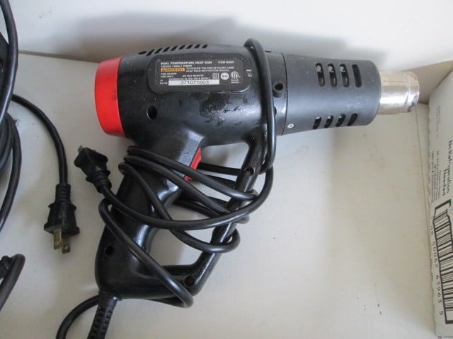 Drill Master Model 96289 Dual Temperature Heat Gun: works, has sticky residue on housing