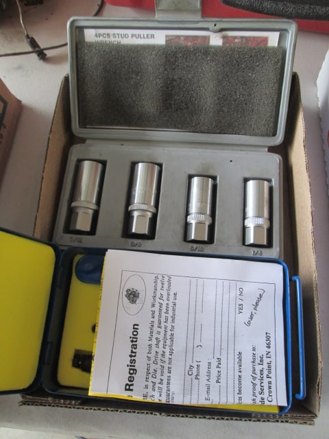 New in Box Bad Dog Biter Nibbler and 4 Pcs Stud Puller Wrench in Storage Case: .