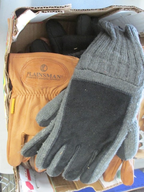 Men's Gloves-Most Leather: .