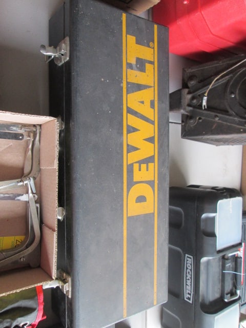 DeWalt Electric DW304 VS Reciprocating Saw and New Blades in Metal Carry Case - 10