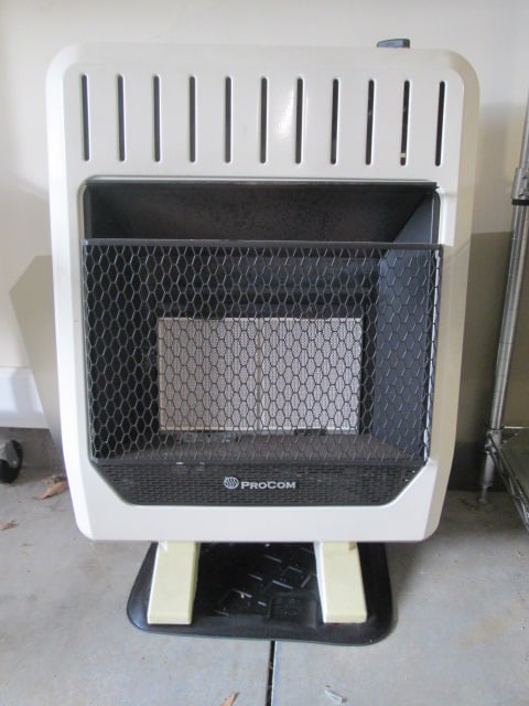 ProCom Model ML2PHG Propane/LP Gas Free Standing Heater: 18,000 BTU/Hr, 18 1/2" x 10" x 26", includes floor mat, Local Pickup Only