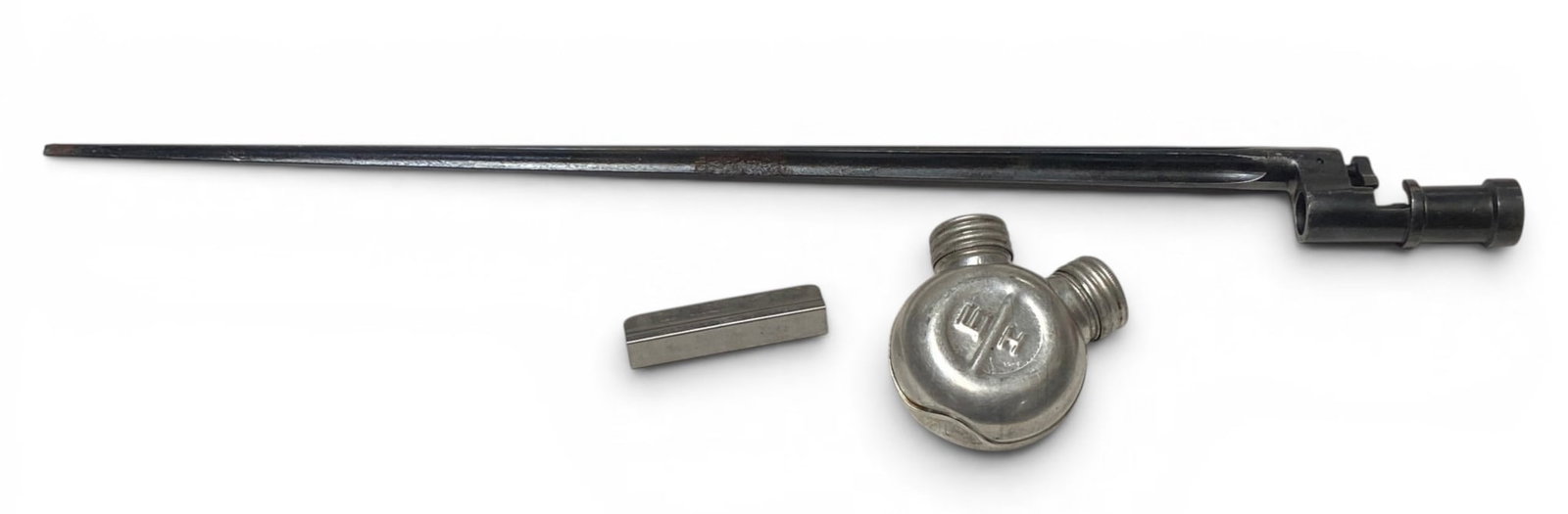 Russian Tula WWII Mosin-Nagant Socket Bayonet, Oiler Can and Stripper Clip: The Tula logo is double stamped, which is extremely interesting. Serial number 1626. Minor rusting on bayonet. Everything else in excellent, like new condition. 19.5" Overall Length.
