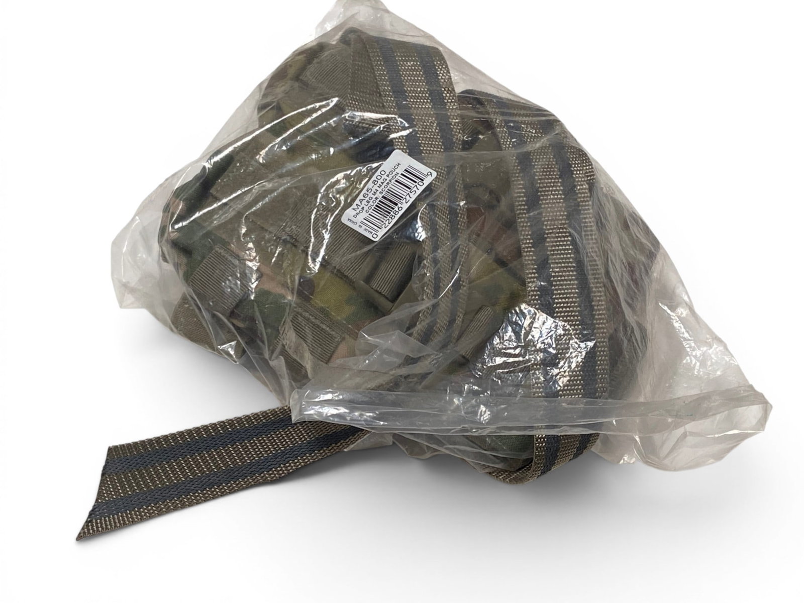 New M4 Magazine Drop Leg Pouch in Multicam: Can hold approximately four magazines