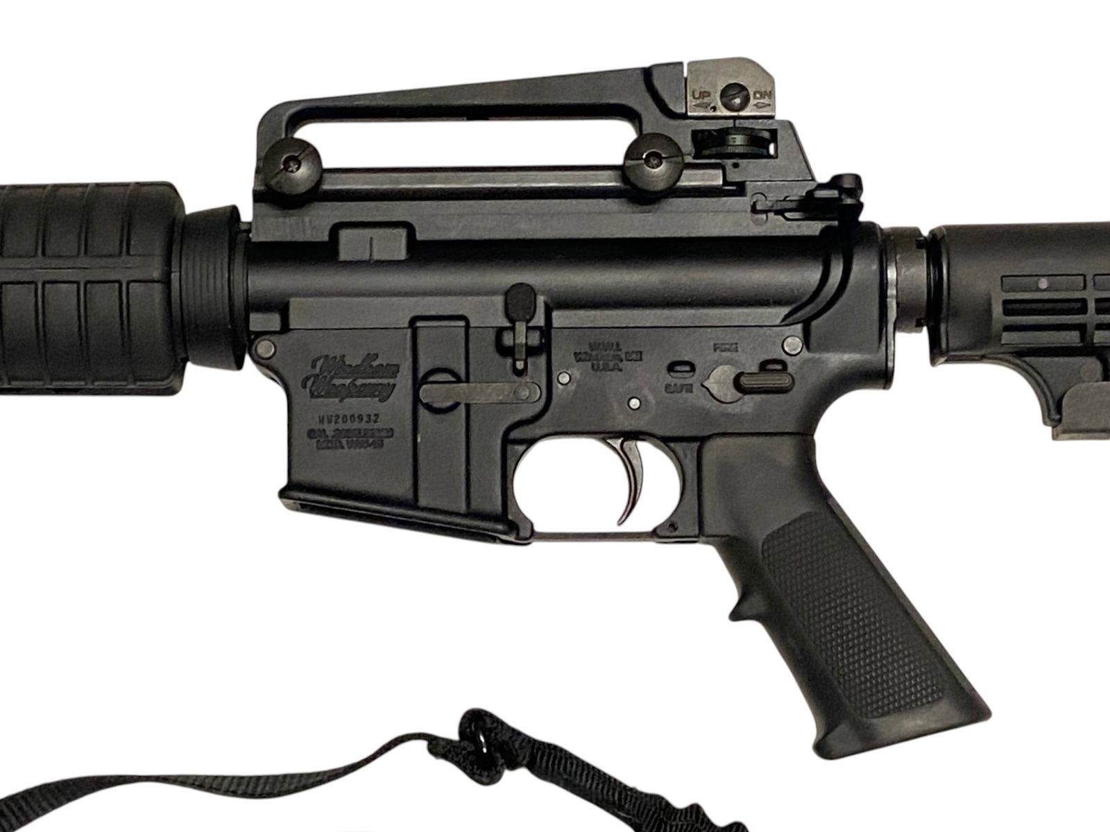 Excellent Windham Weaponry Model WW-15 Semi-Automatic 5.56mm AR-15 / M4 Carbine with Sling - 5