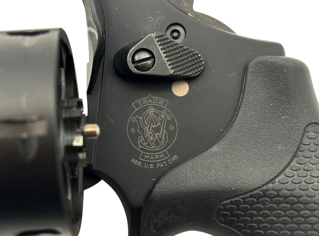 Excellent Smith & Wesson Governor .45 COLT/.45 ACP/.410 Revolver with (2) Moon Clips - 6