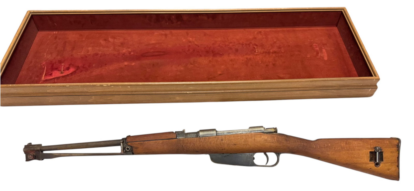 WWII Italian Gardone M91 6.5x52mm Carcano Cavalry Carbine with Folding Bayonet in Display - 13