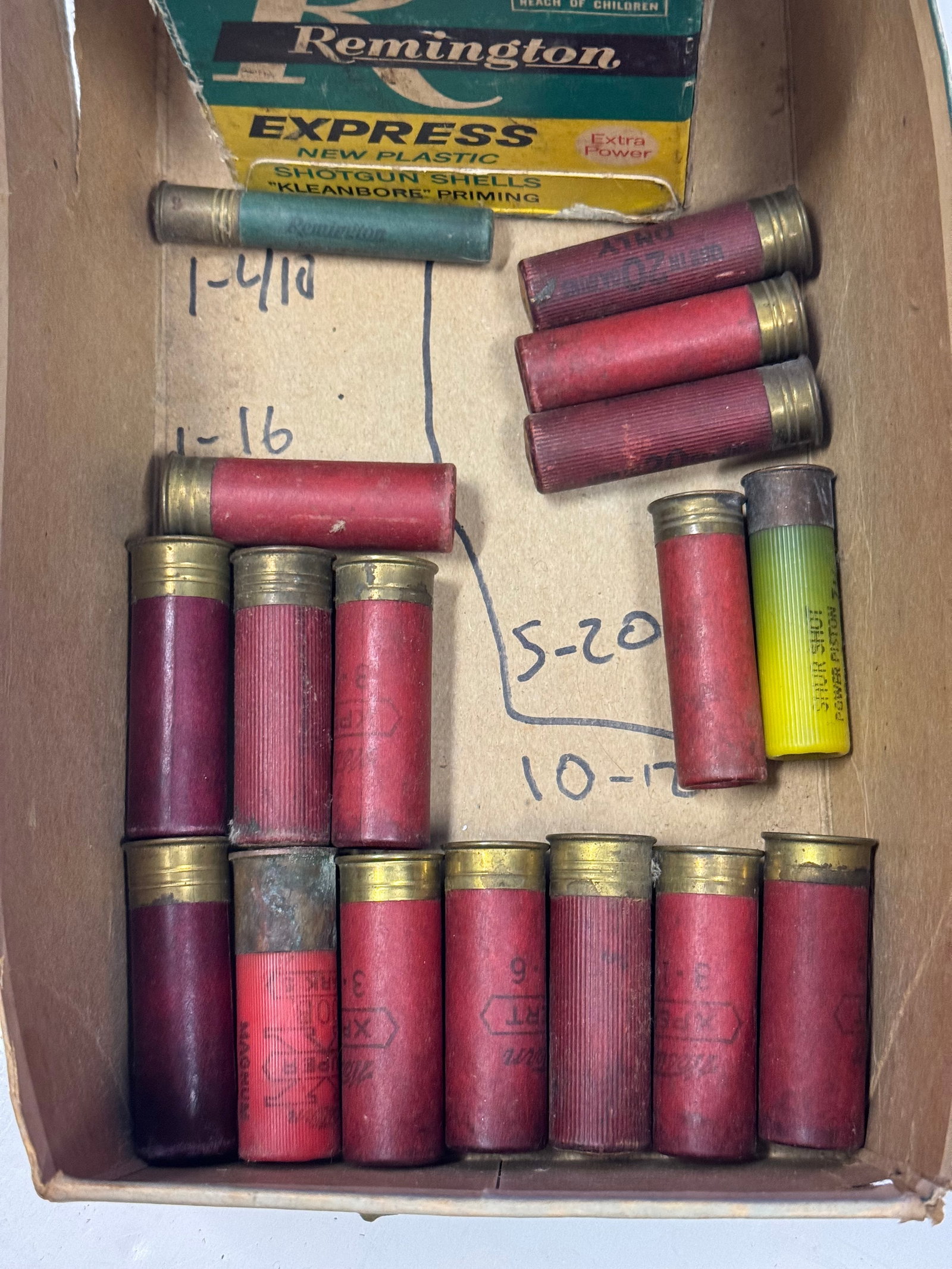 Lot of 27 Shotgun Shells - 2