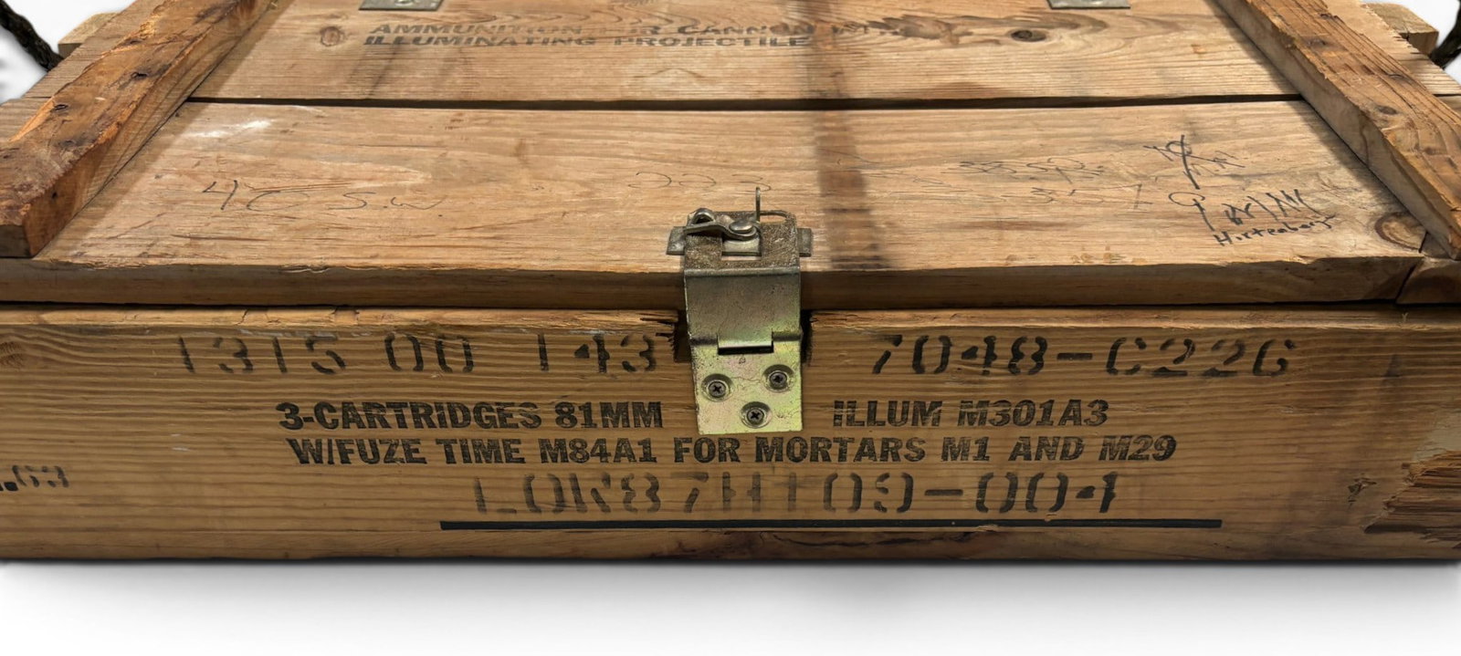 Vintage Collectible 81mm Mortar M1 and M29 Ammunition Crate - 2