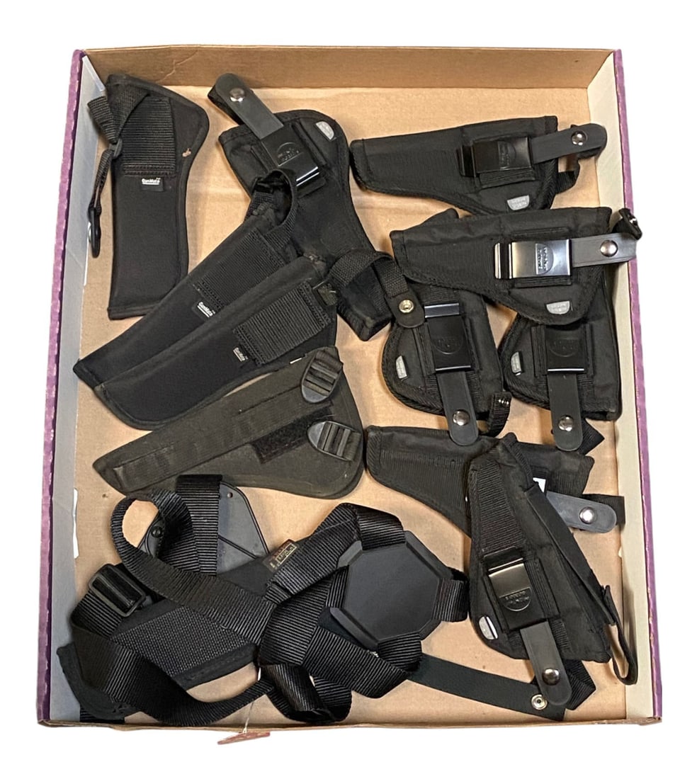 Large Lot of (12) Nylon Pistol Holsters (1 of 11)