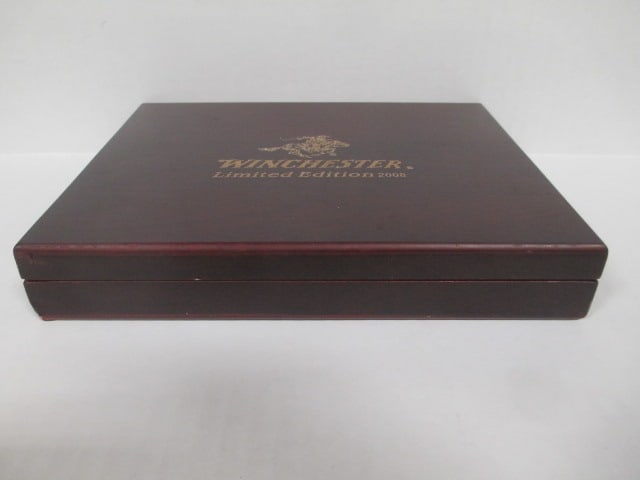 2008 Winchester Limited Edition 3 Knife Collector Set in Wood Presentation Box - 11