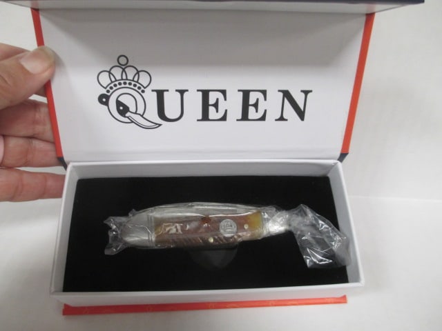 Queen Pocket Knives 2 Folding Blade Knife in Original Box - 7