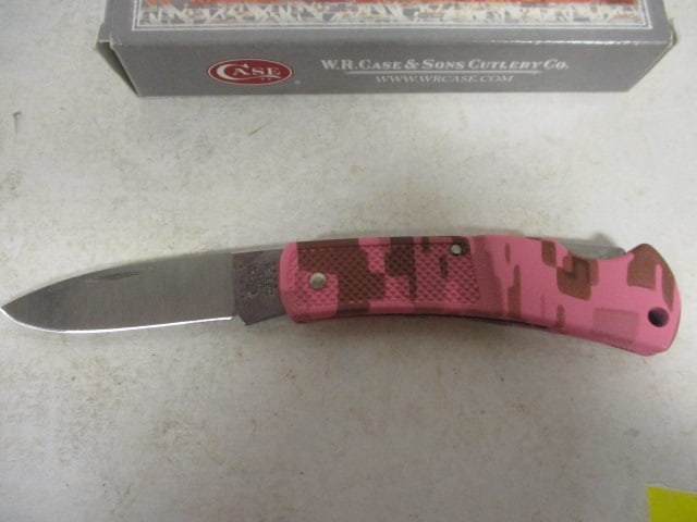 2013 Case Pink Camo Single Blade Knife in Original Box - 3