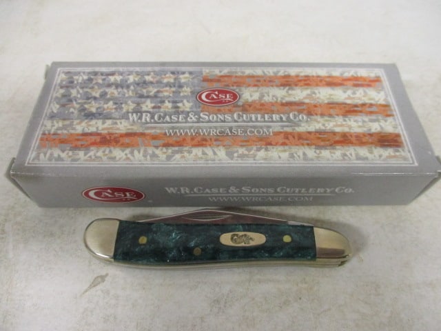 2017 Case Green Sparkle Kirinite Peanut Knife in Original Box: .