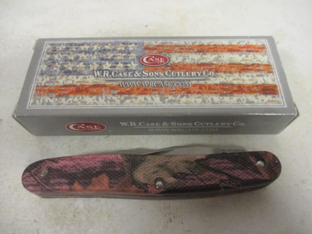 2016 Case Pink Camo Muskrat Knife in Original Box: .