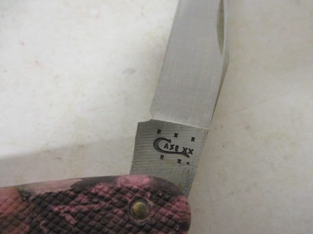 2016 Case Pink Camo Muskrat Knife in Original Box - 4